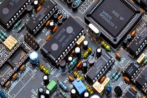 بررسی تفاوت مونتاژ برد الکترونیکی اس ام دی با تولید برد الکترونیکی PCB 3