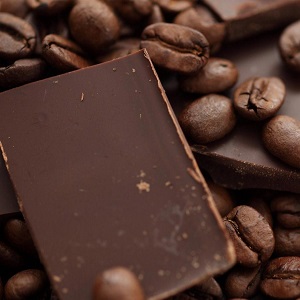 بررسی تفاوت برندهای ایرانی و خارجی قهوه و شکلات