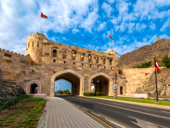 اخذ اقامت با کار در عمان